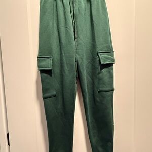 Women's Green Cargo Sweatpants Size Small